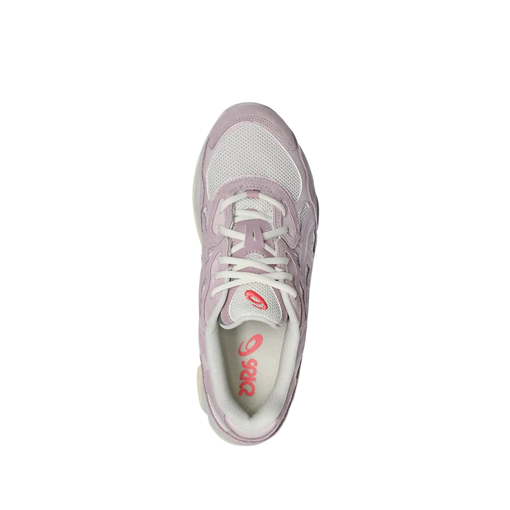 ASICS GEL NYC Cream Rose Water – vue dessus des baskets rétro-tech en cuir et synthétique avec lacets blancs et silhouette élégante